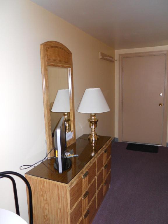 נורת' וודסטוק Autumn Breeze Motor Lodge חדר תמונה